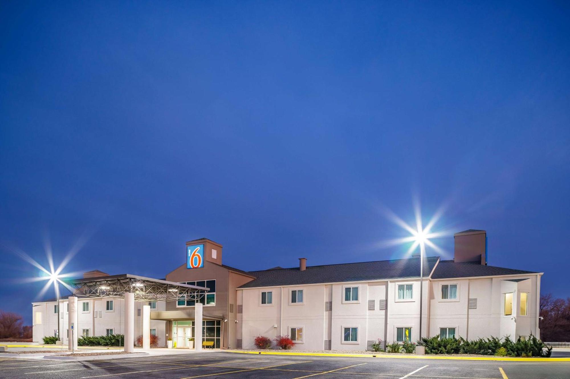 Motel 6-Grand Island, Ne Doniphan ภายนอก รูปภาพ